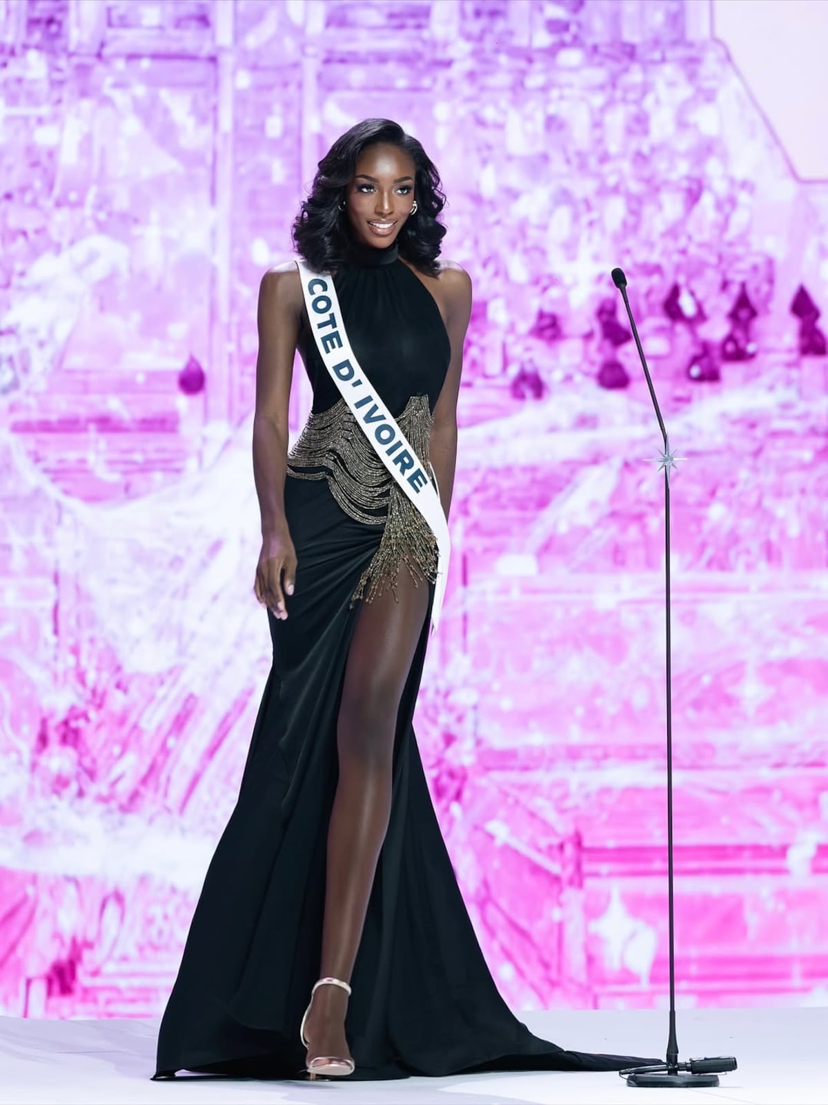 Miss Universe Panamá 2024, Mirna Caballini, una de las concursantes más altas de Miss Universo 