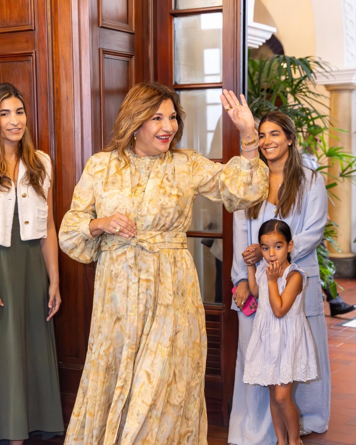 8 veces en las que la primera dama de Panamá, Maricel de Mulino, ha vestido de amarillo