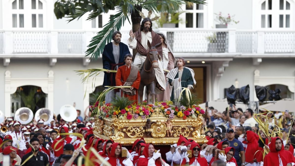 10 imágenes de la procesión del Domingo de Ramos en Casco Antiguo