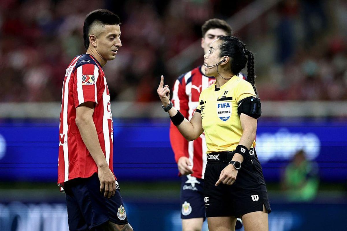 Katia Itzel García, la primera árbitra de América Latina en dirigir en un partido del Mundial masculino