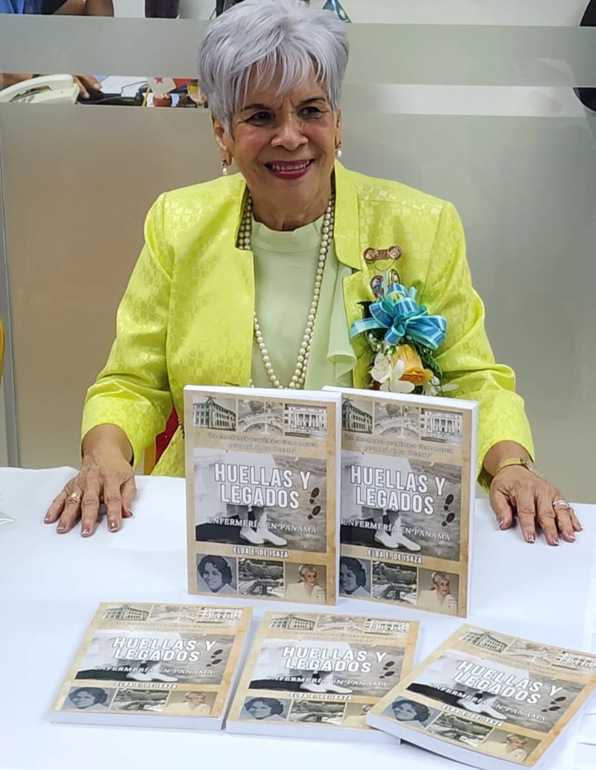 Huellas y legados, el libro que recopila la historia de la enfermería en Panamá