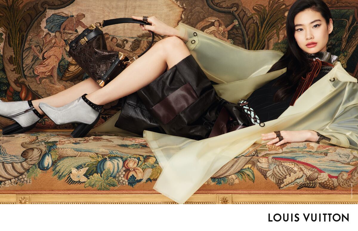 Emma Stone y Hoyeon, protagonista de Squid Game, protagonizan nueva campaña de Louis Vuitton