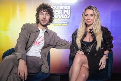 Ludwika Paleta y Juanpa Zurita rompen tabú con comedia sobre diferencia de edad en parejas