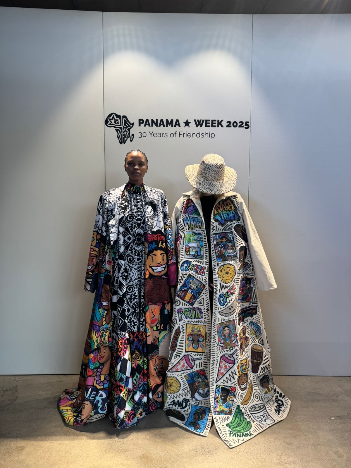 La pasarela del diseñador colonense Jean Decort en Sudáfrica 