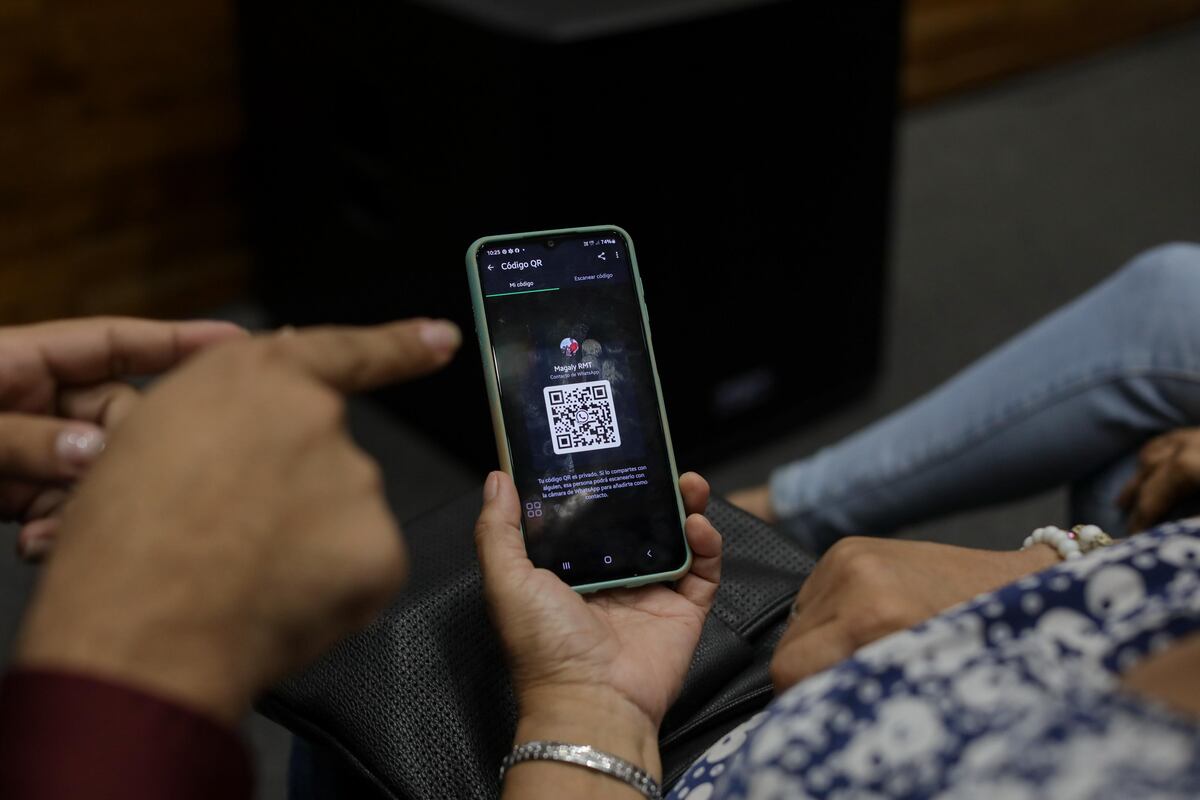 El Despacho de la Primera Dama y el Ministerio de Cultura impulsan a mujeres artesanas en taller de redes sociales