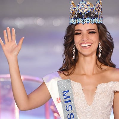 Conoce por qué la corona de Miss Mundo ‘no se puede tocar’