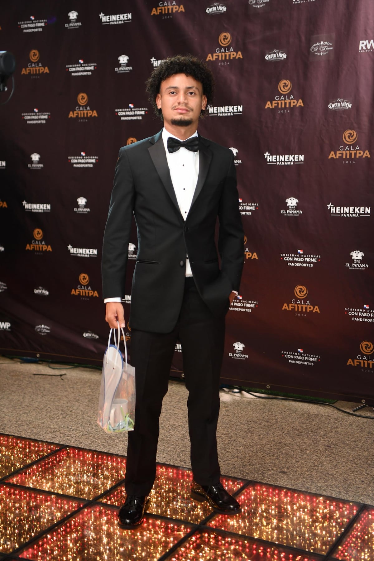 Así lucieron las estrellas de fútbol panameño en la alfombra roja de los premios Afutpa 2024