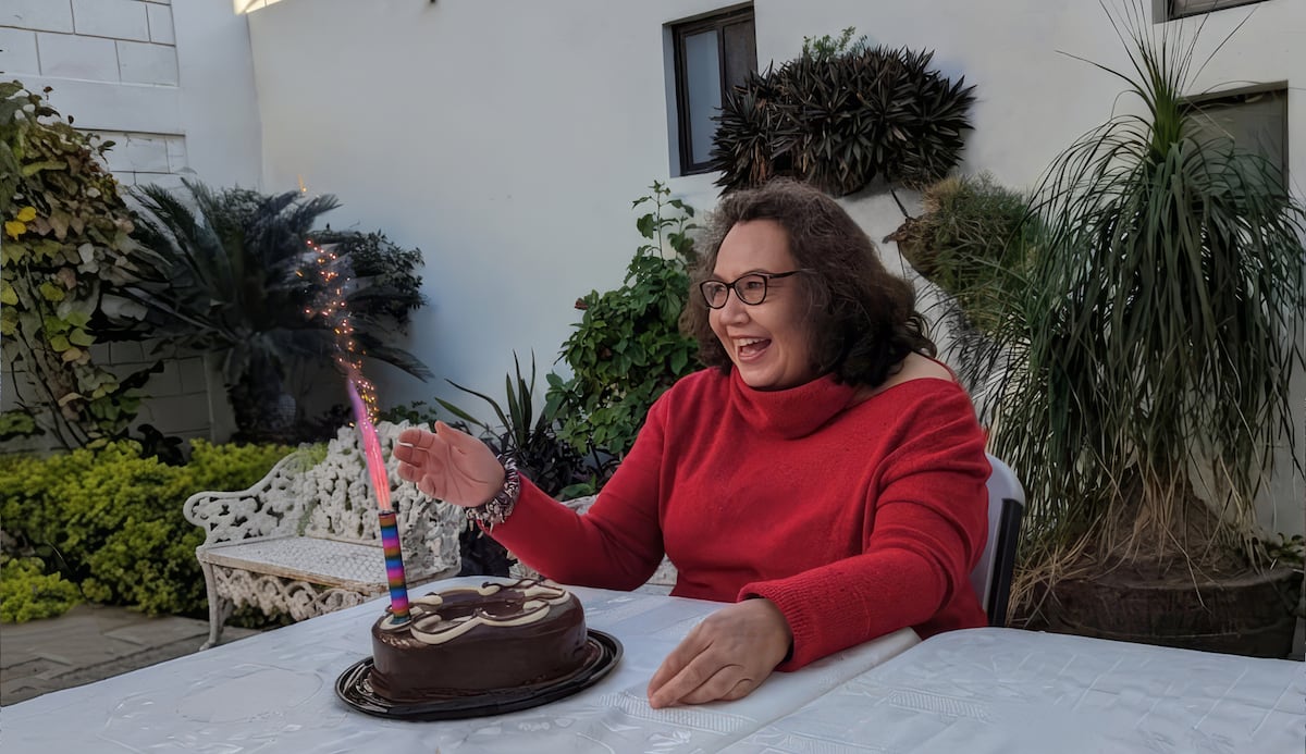 "Si heredamos los mismos genes y crecimos en el mismo ambiente, ¿por qué mi hermana tiene esquizofrenia y yo no?": la científica mexicana que lleva más de 20 años buscando una respuesta