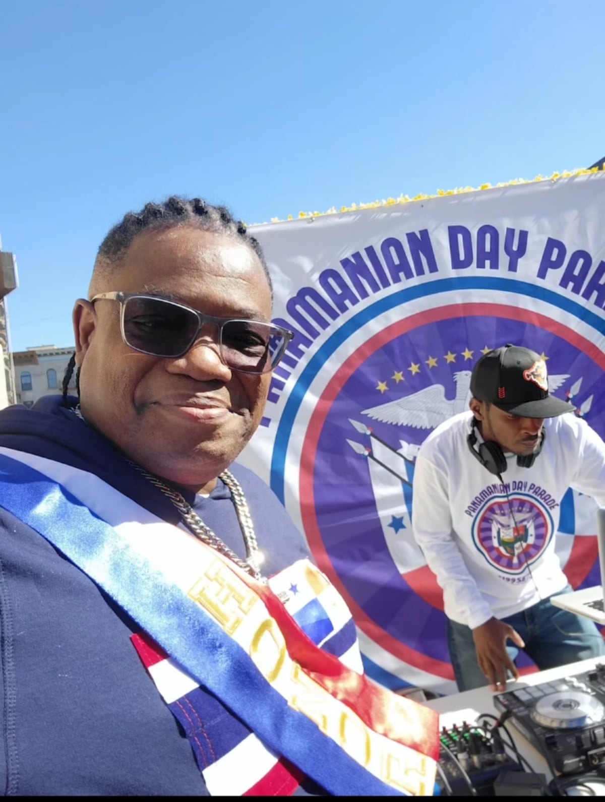 Samy y Sandra Sandoval, Jean Decort y otras personalidades panameñas en el Desfile de la Hispanidad en New York