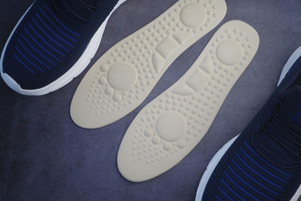 Cómo fortalecer los músculos de tus pies puede mejorar cómo mueves todo tu cuerpo (y 3 ejercicios fáciles para lograrlo)