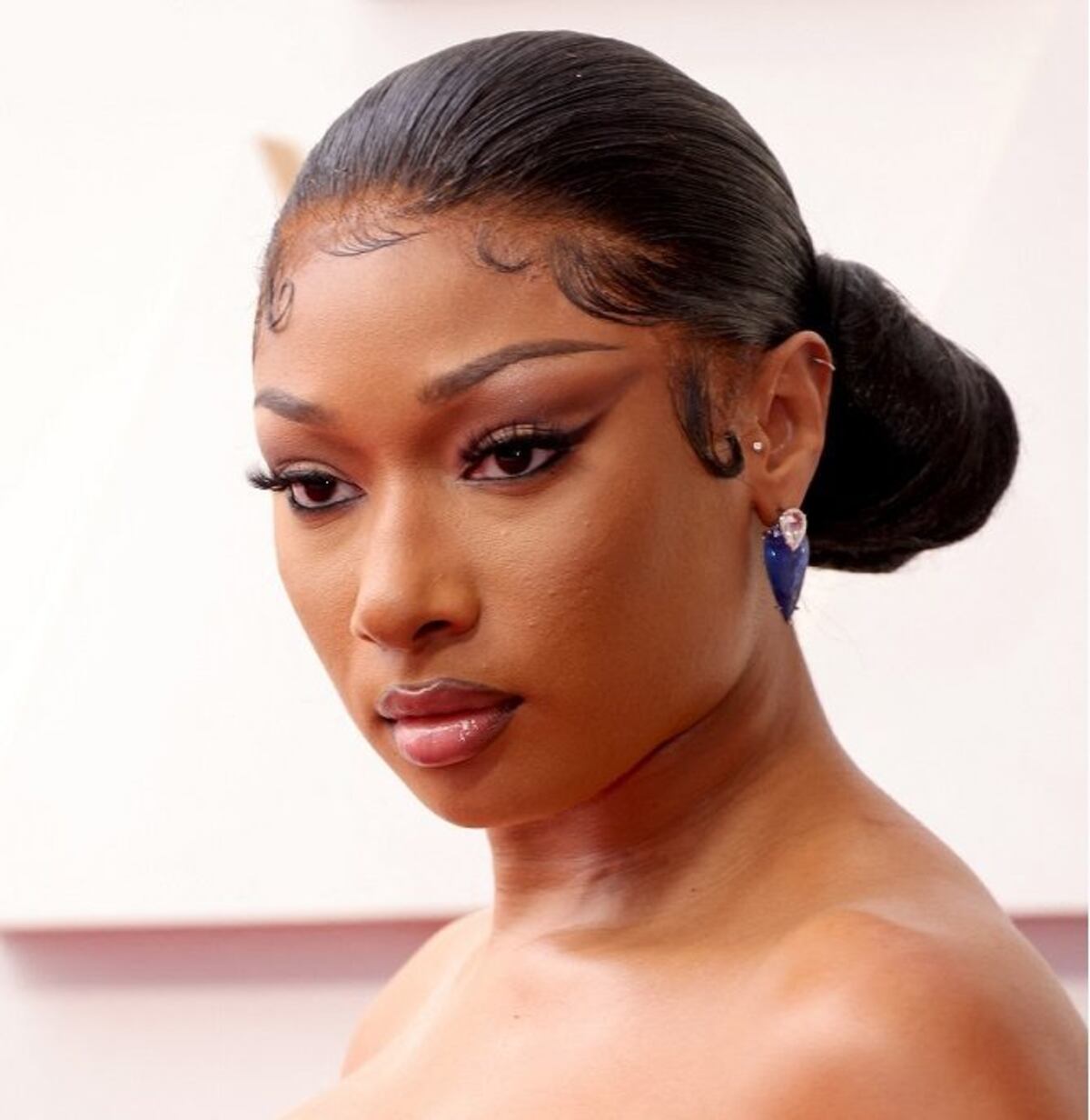 10 beauty looks de los premios Oscar 2022