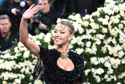 La actriz Sydney Sweeney venderá una pastilla de jabón hecha con agua de su propio baño