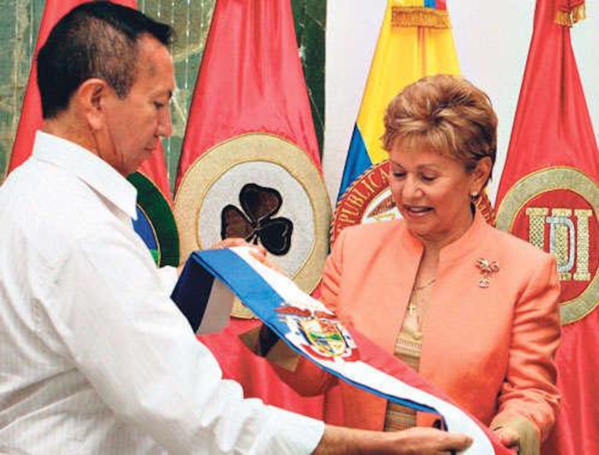 Maricel, Marta, Mireya: su misión oficial hasta Colombia