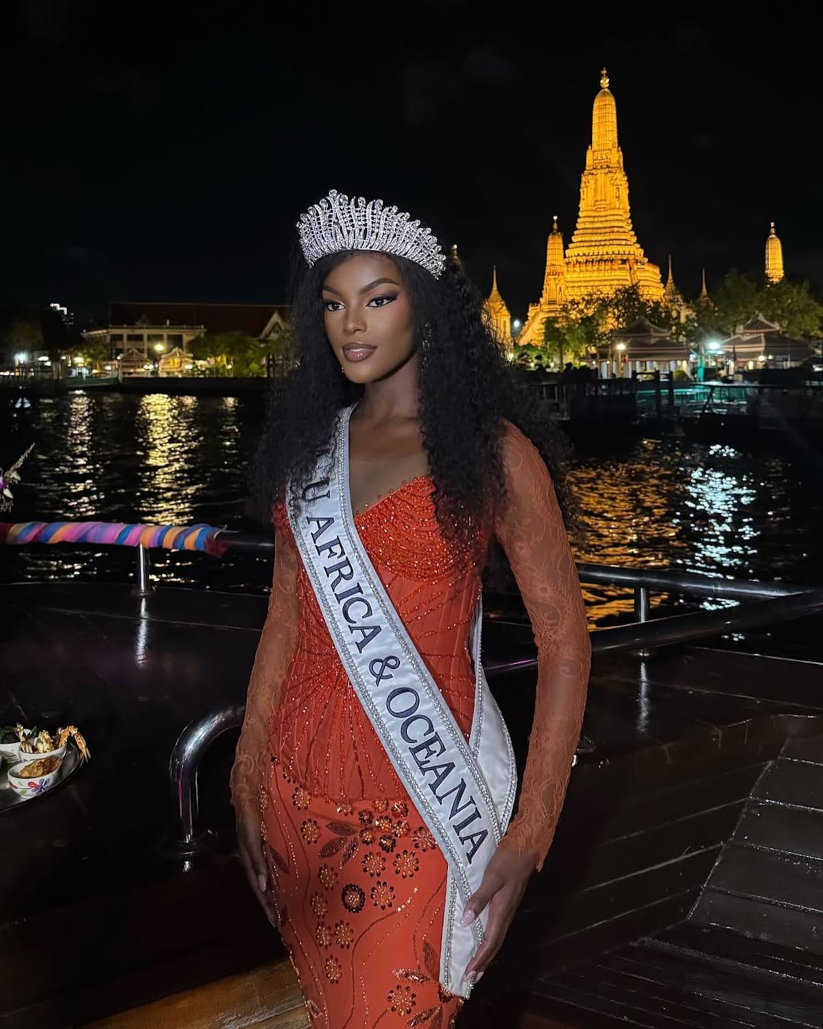 Las 5 reinas de Miss Universo finalizan su gira internacional por Asia