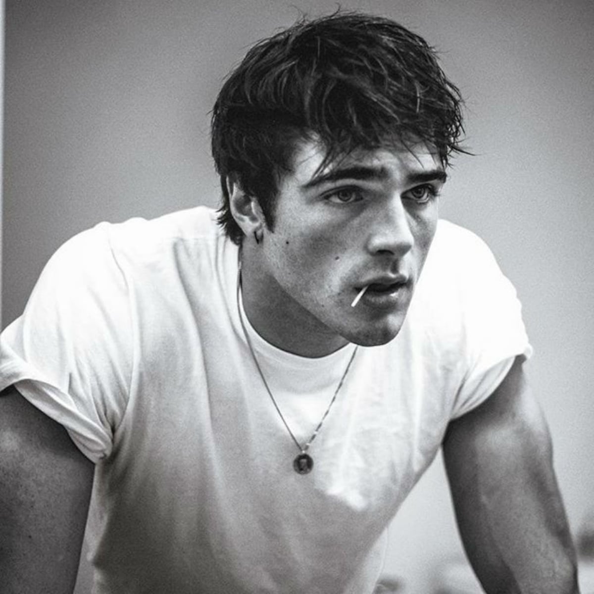 Tom Holland, Timothée Chalamet, Sebastian Yatra y otros galanes jóvenes de la década