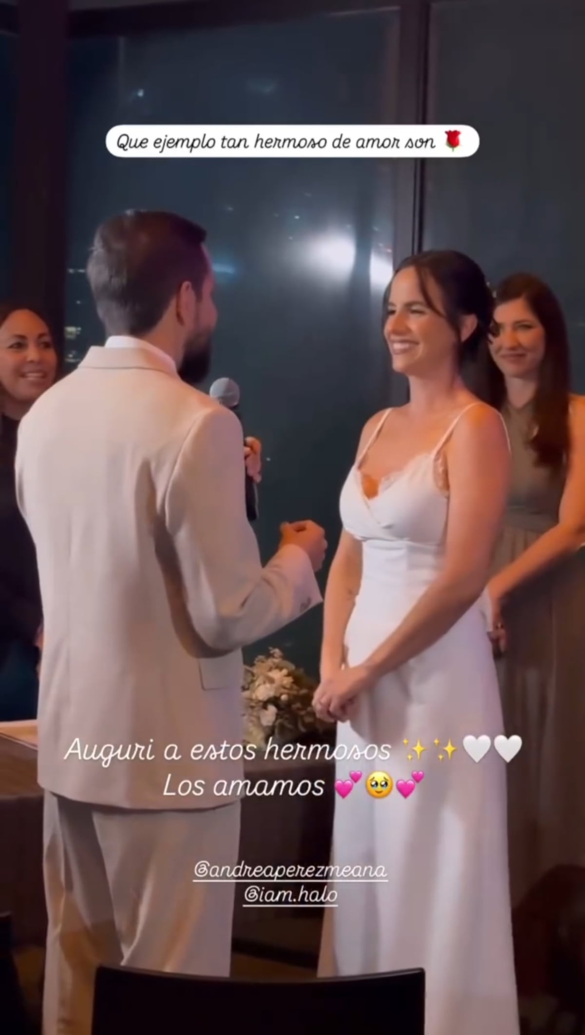 La boda civil de la presentadora panameña Andrea Pérez Meana en un restaurante japonés en la ciudad