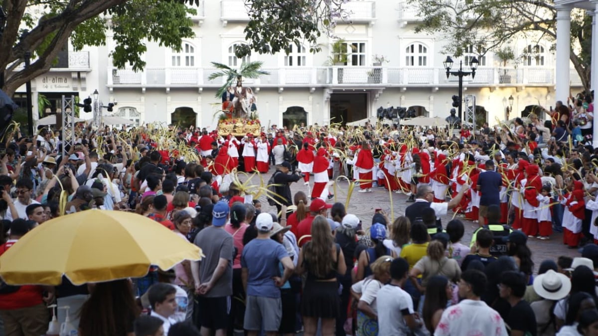 10 imágenes de la procesión del Domingo de Ramos en Casco Antiguo