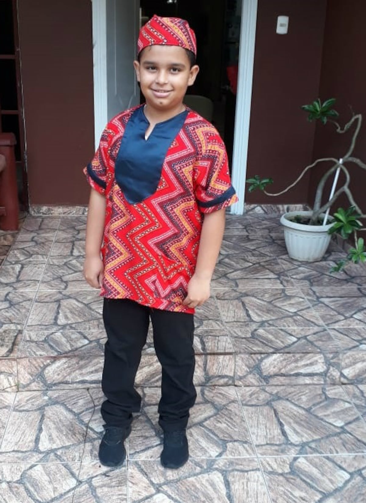 Orgullo y ternura: niños y niñas celebran el mes de la etnia negra