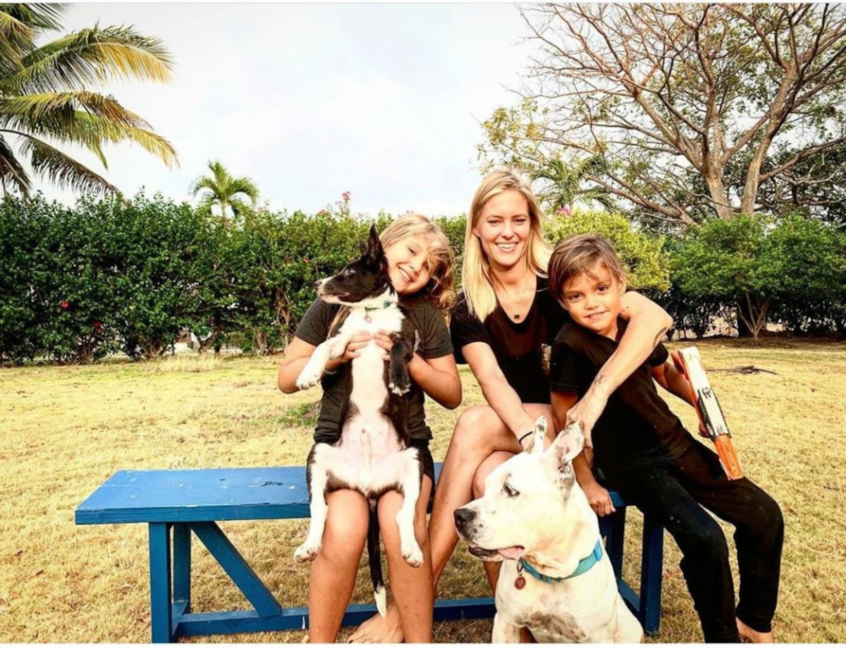 Lilo Sánchez y sus hijos, cuarentena entre música y clases de primaria