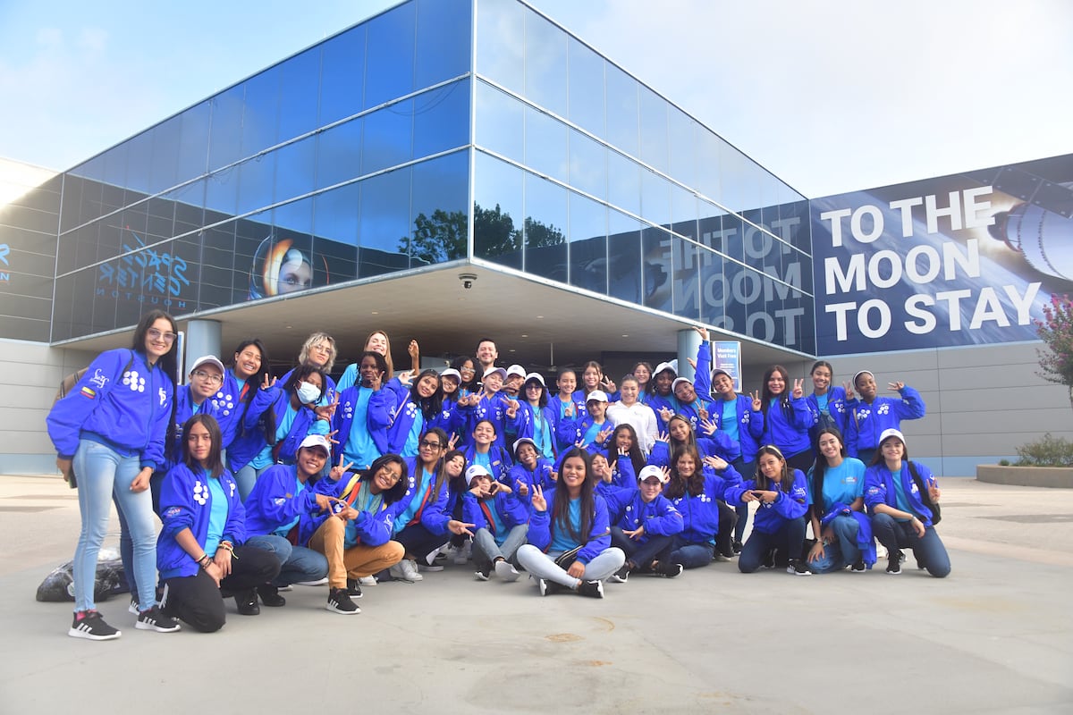 Estudiantes panameñas viajarán a la NASA con el proyecto Ella Es Astrounauta