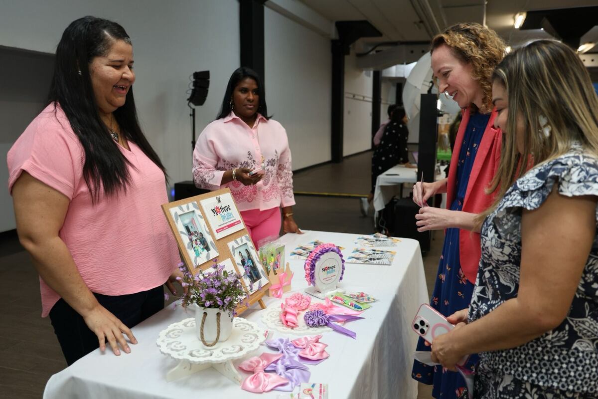 La Embajada de EE.UU. y Voces Vitales de Panamá se unen para empoderar mujeres empresarias