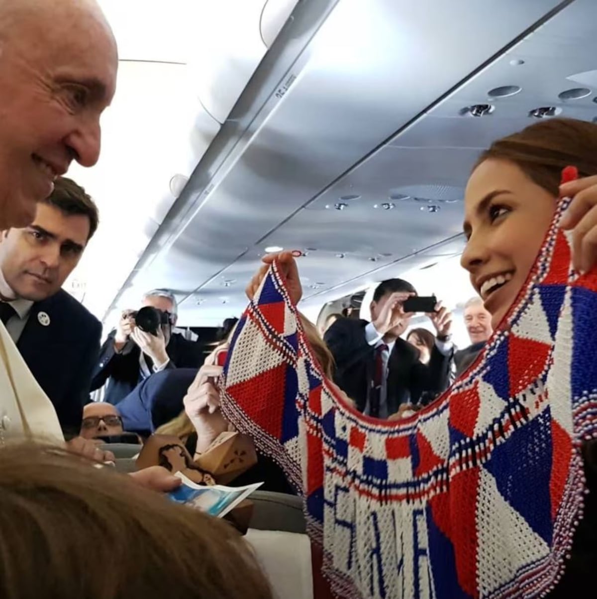 El collar de chaquiras Ngäbe-Buglé que usó el papa Francisco en su viaje a Panamá para la JMJ