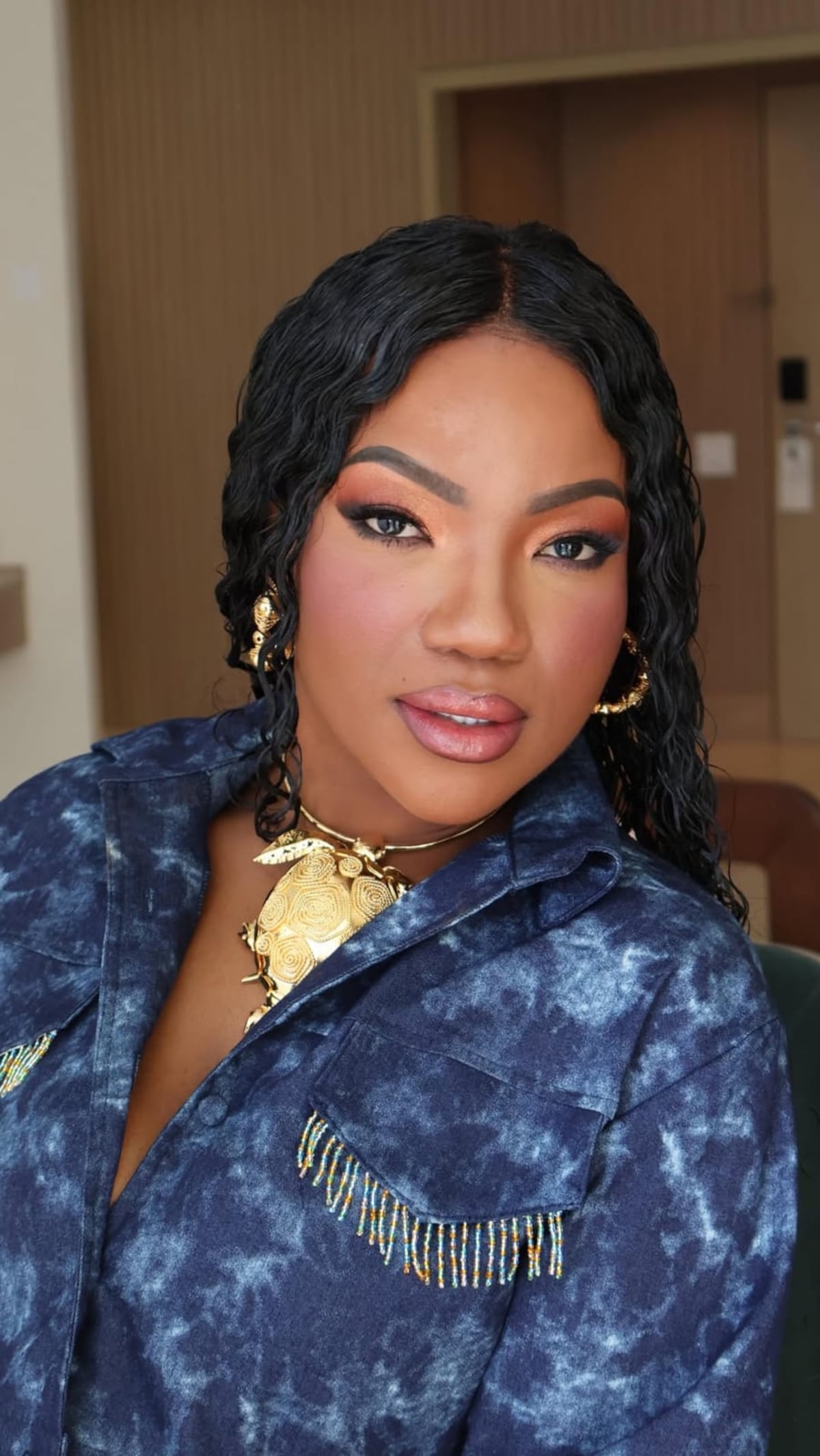 “¡Buenas, buenas, Panamá!“: Chiky Bombom luce diseño panameño durante su visita a Panamá