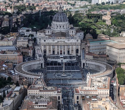 El poder y los pobres, los símbolos del funeral del papa Francisco