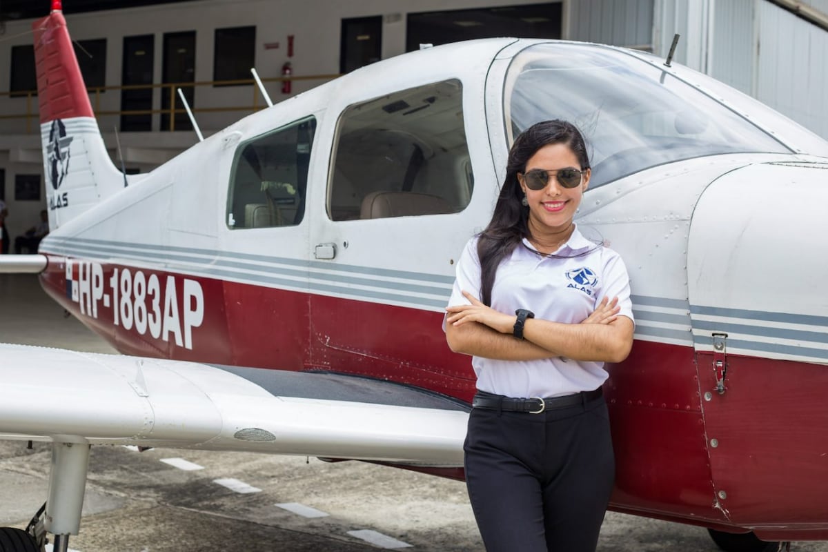 Mujer: ¿quieres ser piloto?