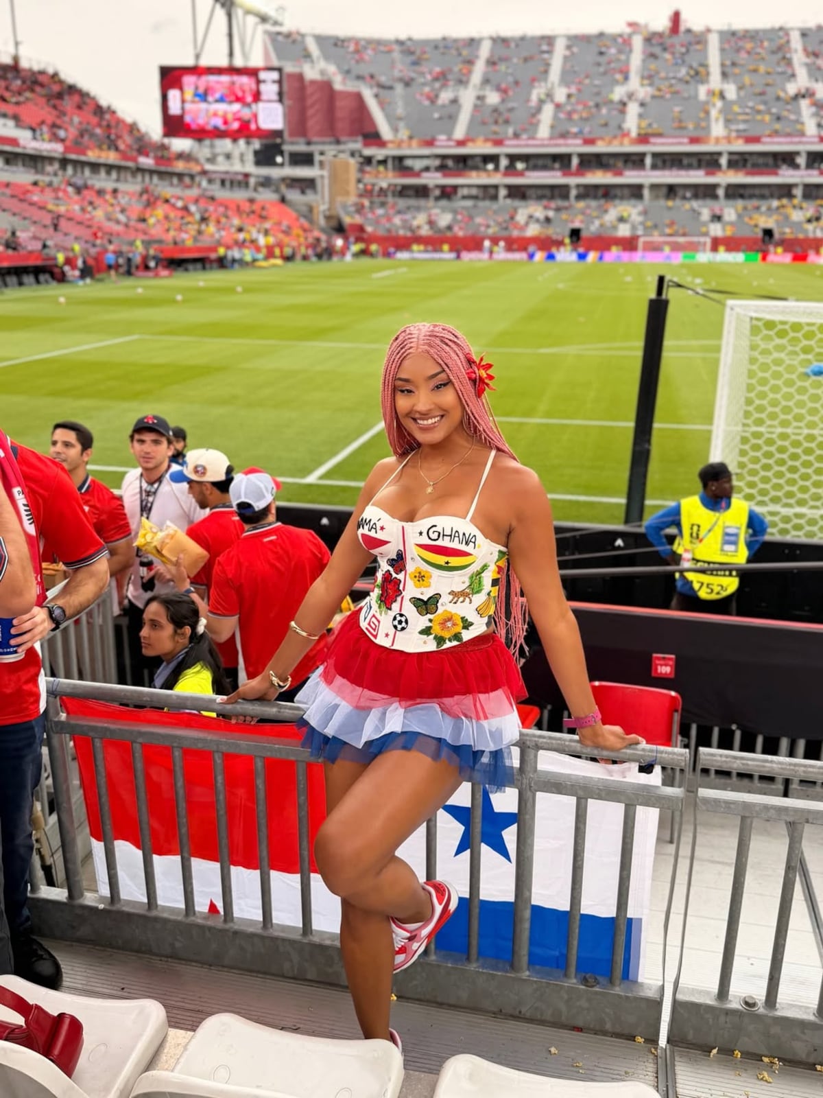 Ocho ‘looks’ de personalidades panameñas en partido de Panamá ante Ghana en Toronto