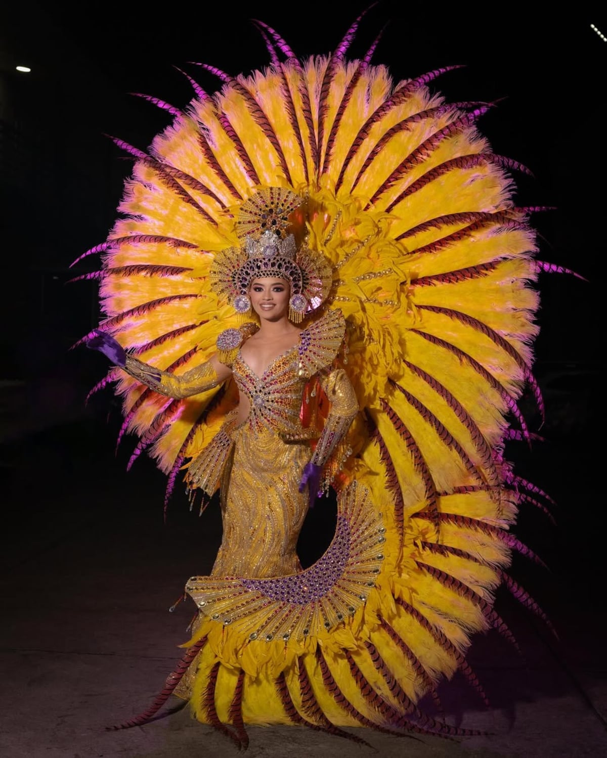 Así vistieron las reinas de Calle Arriba y Calle Abajo de Las Tablas para celebrar la llegada del año nuevo