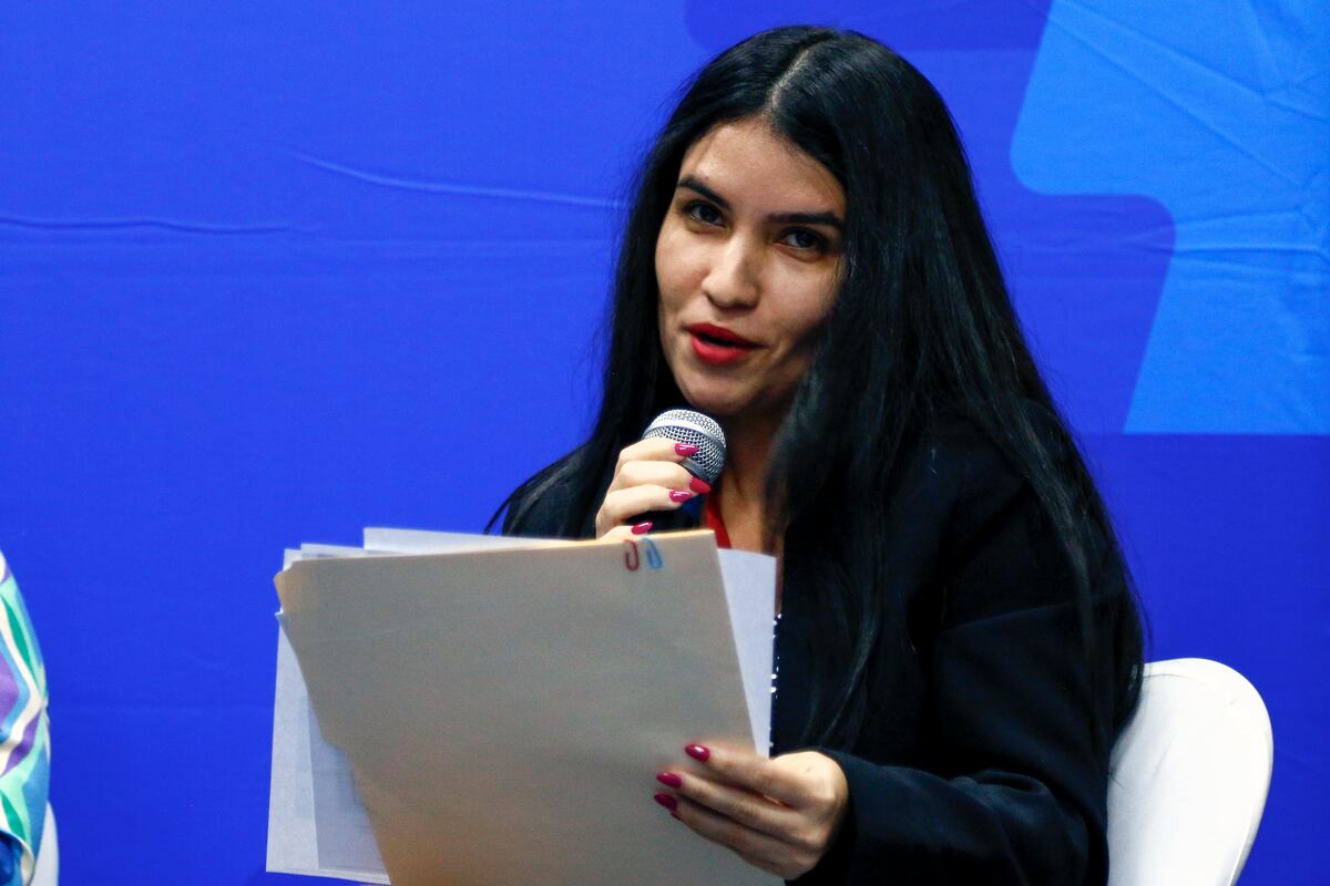 Poeta panameña culminará libro sobre buques hundidos en una residencia literaria en España