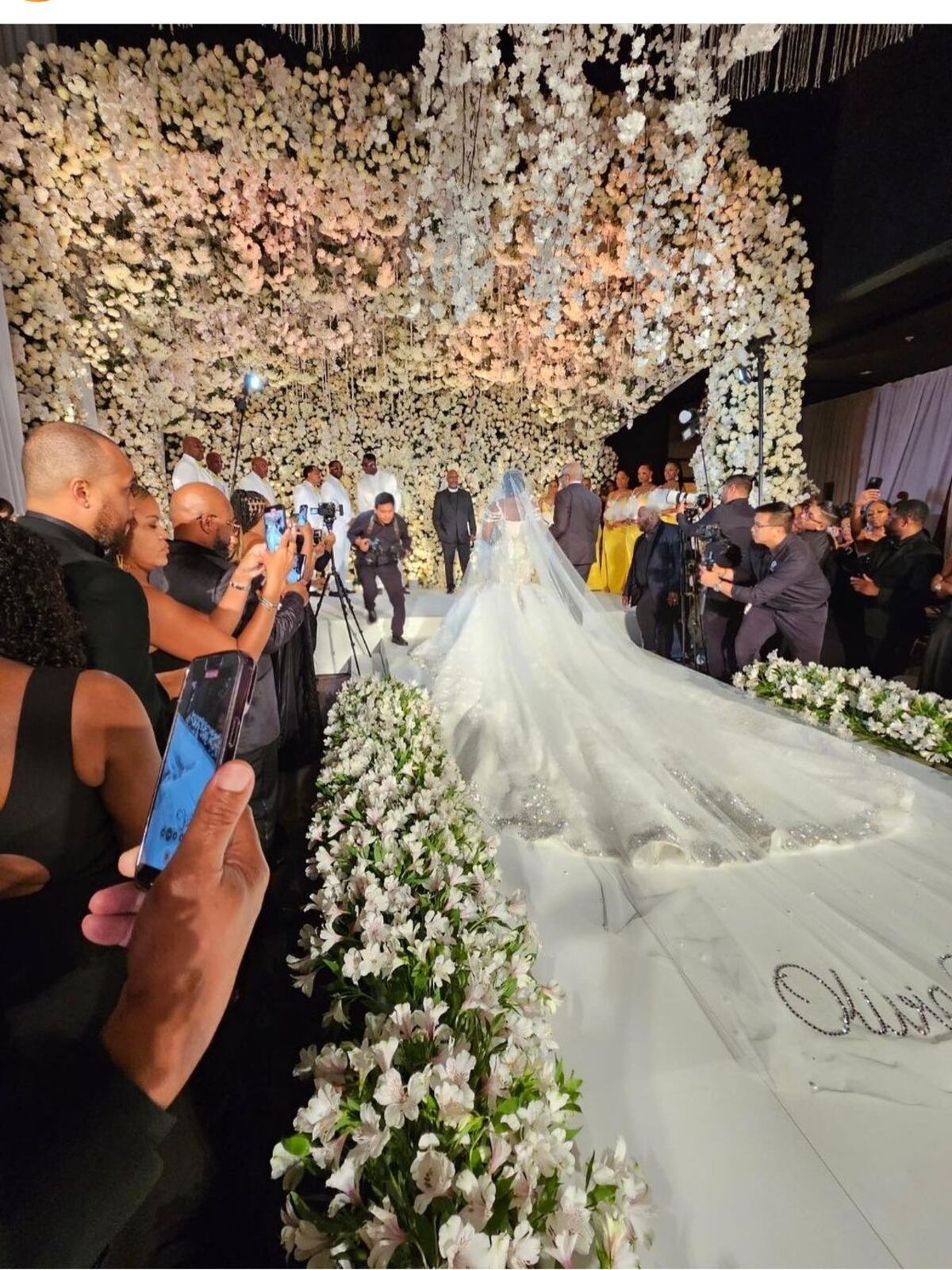 Ex jugador de la NBA se casa en Panamá con estilista sangre colonense