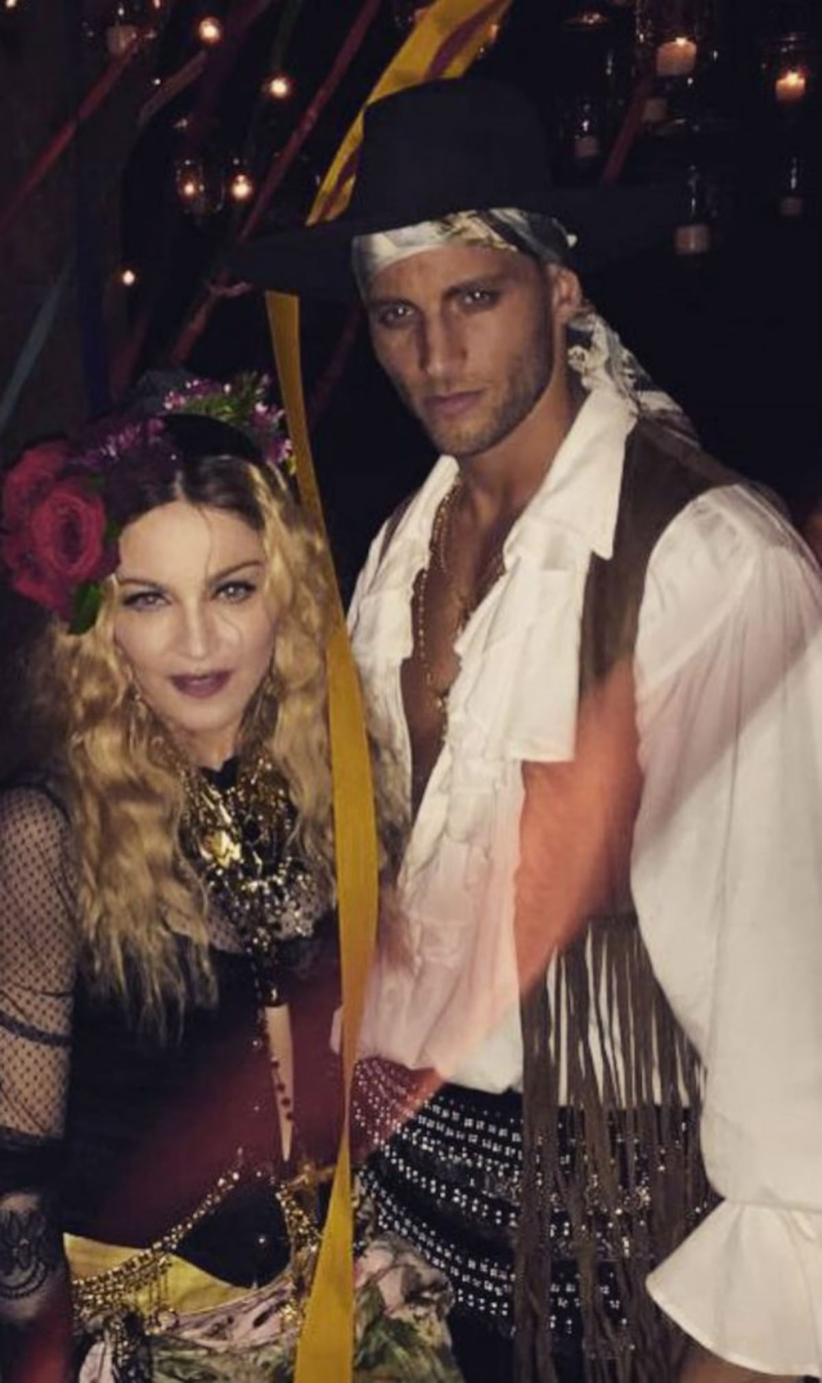 8 parejas famosas donde la mujer es mayor que él