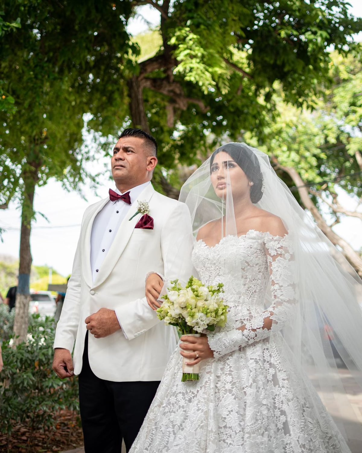 La boda por la iglesia de Sthefany Gutiérrez, Miss Venezuela 2017, con el empresario Jorge Silva