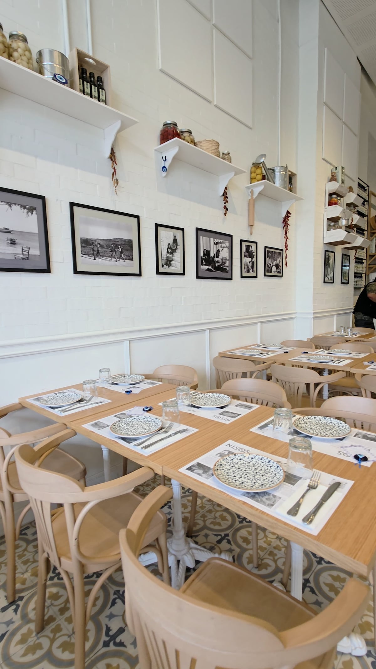 Un viaje al Mediterráneo sin salir de ciudad de Panamá: así es la experiencia gastronómica en Nisos