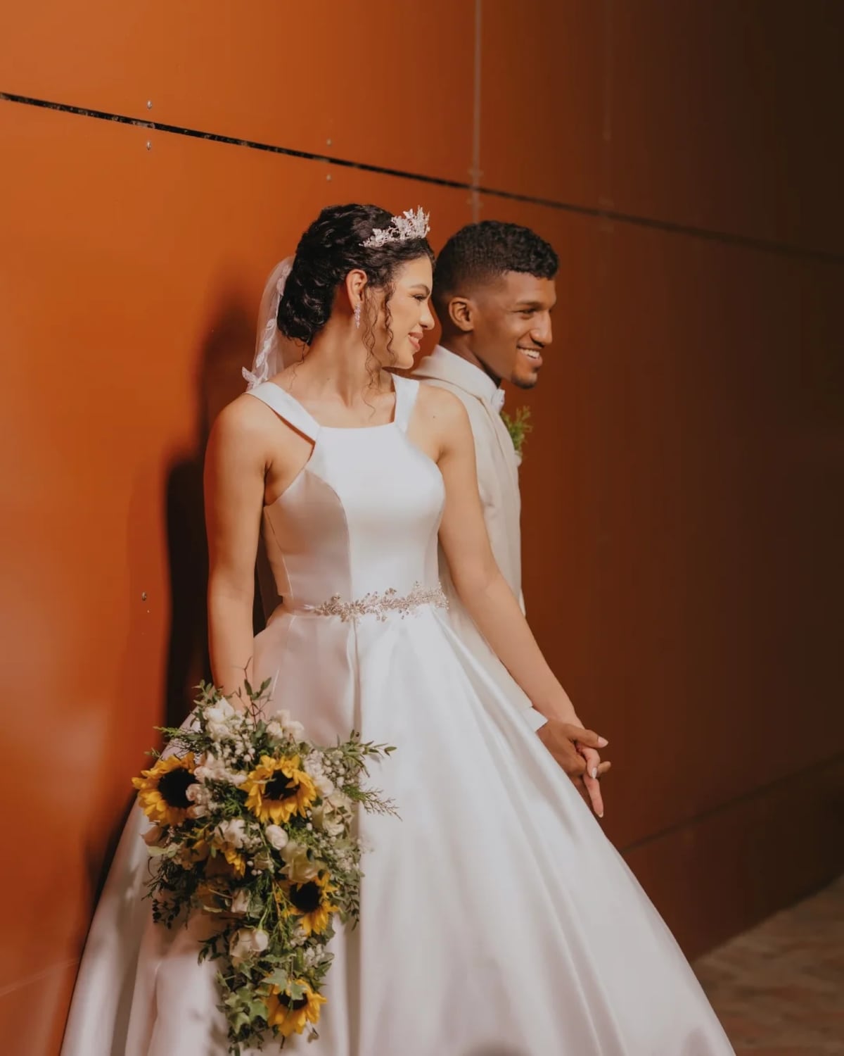 El vestido de novia de 20 dólares de una ‘influencer’ panameña: así lo encontró y lo transformó