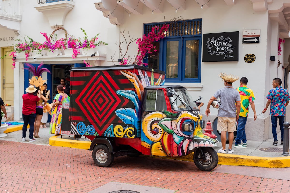 Moda nativa: la diseñadora panameña Jochebec Arjona inaugura su nueva boutique en Casco Viejo