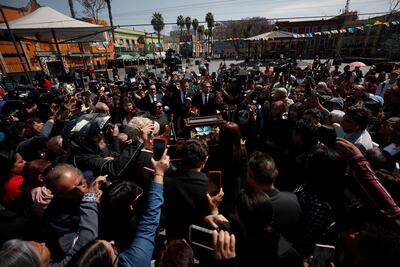 Miles de mexicanos dicen adiós a Paquita la del Barrio, su reina del despecho y el desamor 
