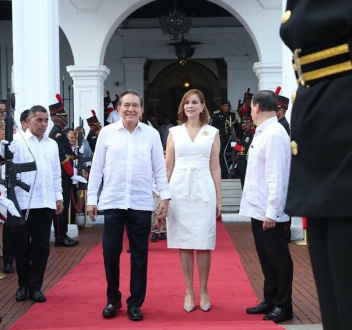 Los atuendos de la primera dama Yazmín de Cortizo en fechas patrias