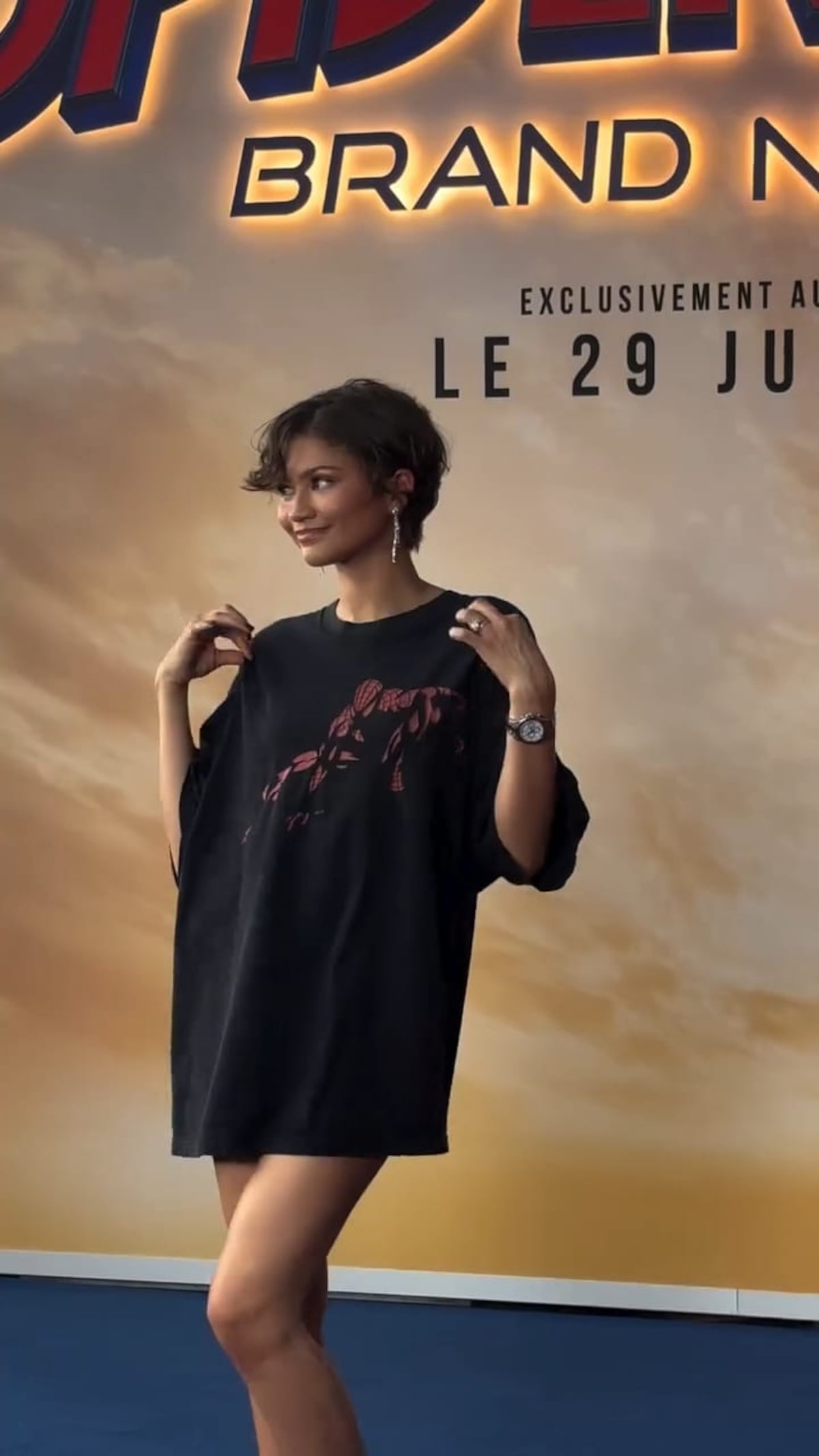 Zendaya lleva una camiseta vintage de Spider-Man, de 35 dólares, para una alfombra roja en París