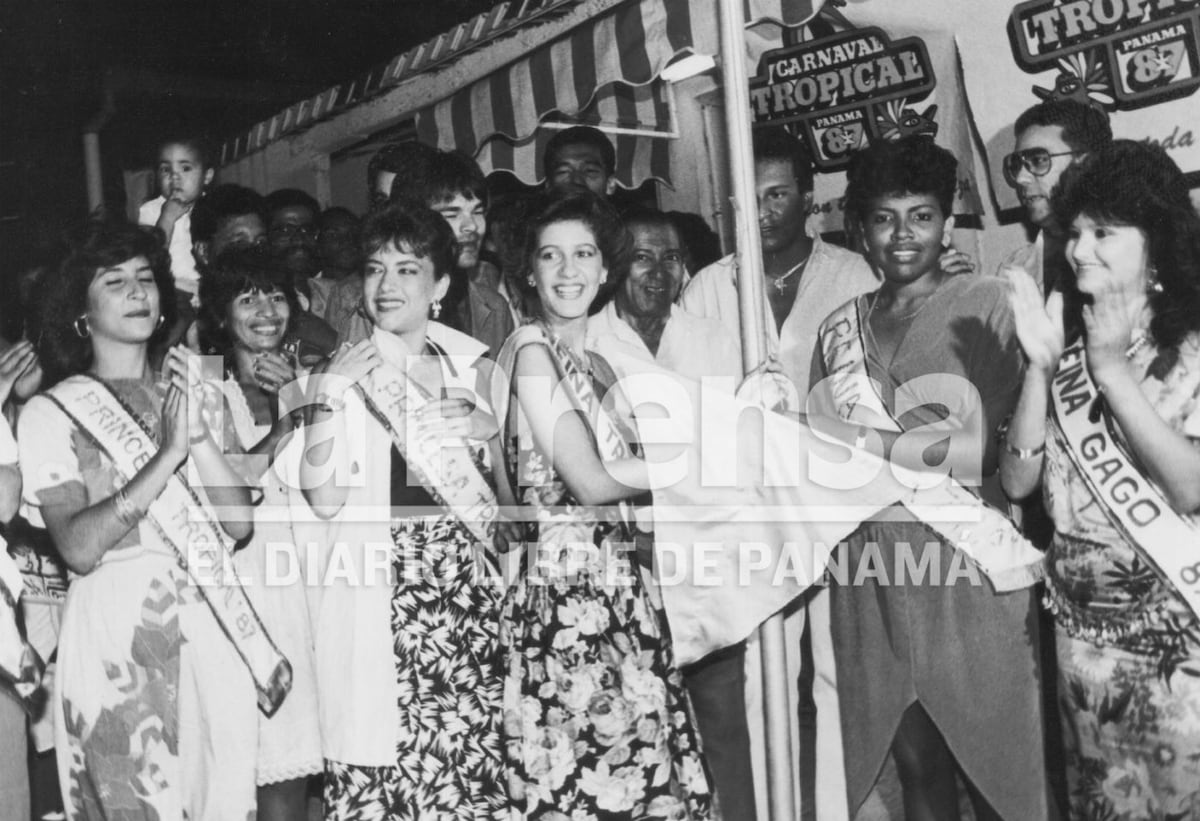 Las imágenes de Lorena Castillo de Varela como reina del Carnaval