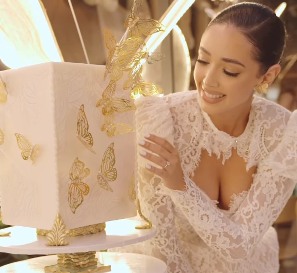 Dayana Sáez celebró su bridal shower entre flores y mariposas