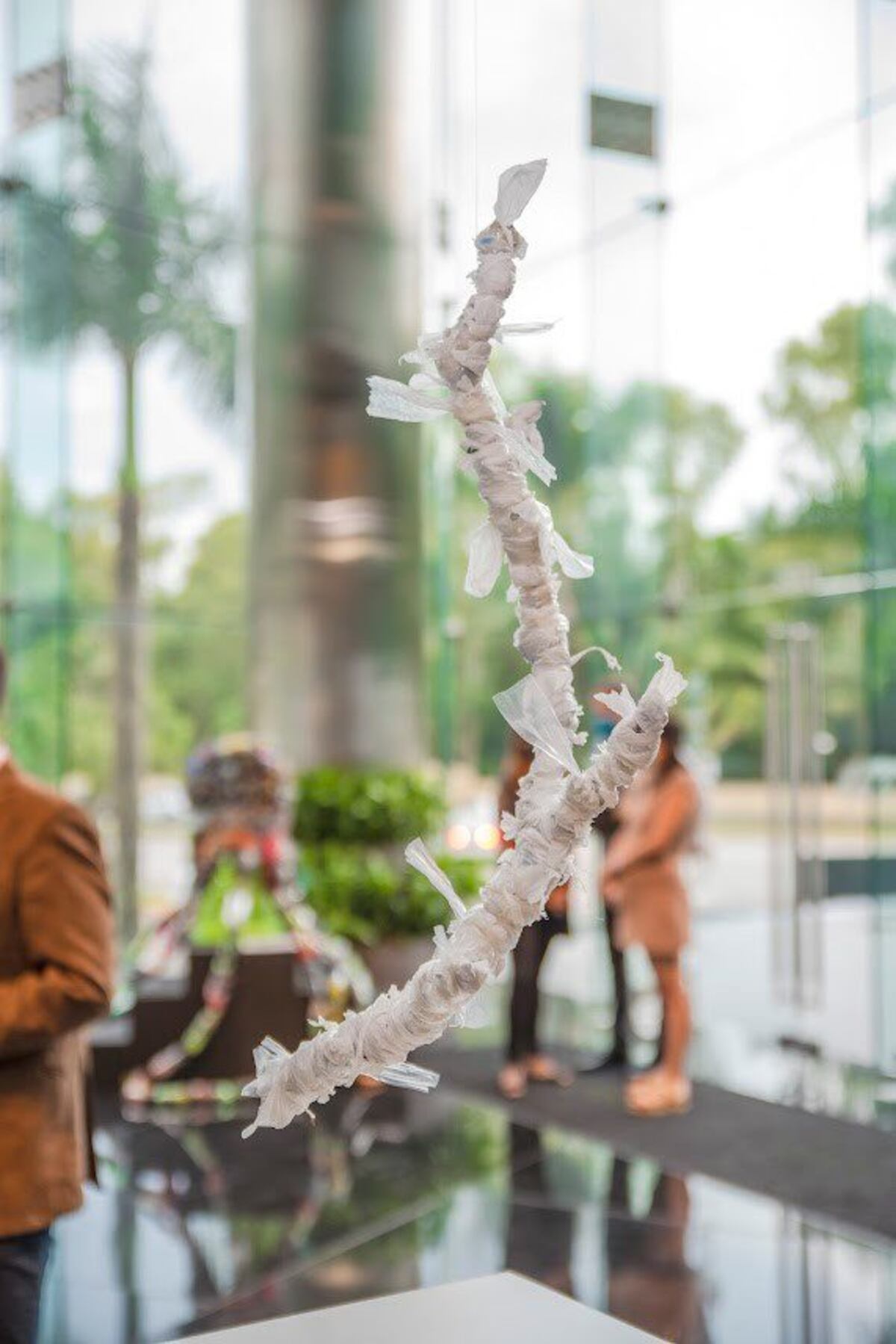 Concursantes transformaron desechos en esculturas