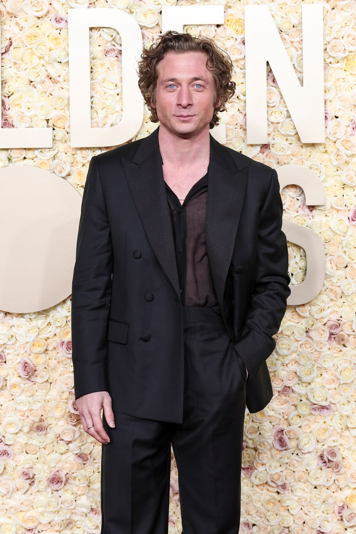 Rosa hermosa, la alfombra roja de los Globos de Oro