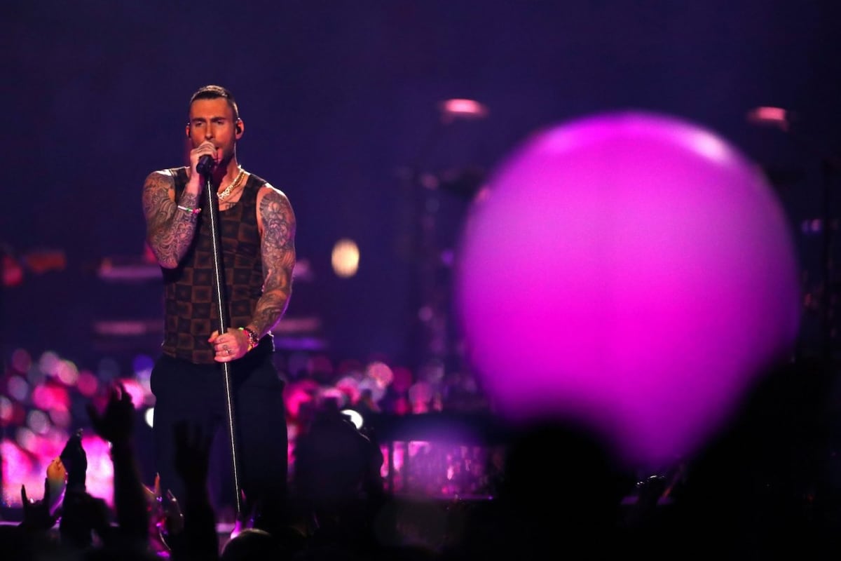 10 fotos de Adam Levine (sin camisa) en el medio tiempo del Super Bowl
