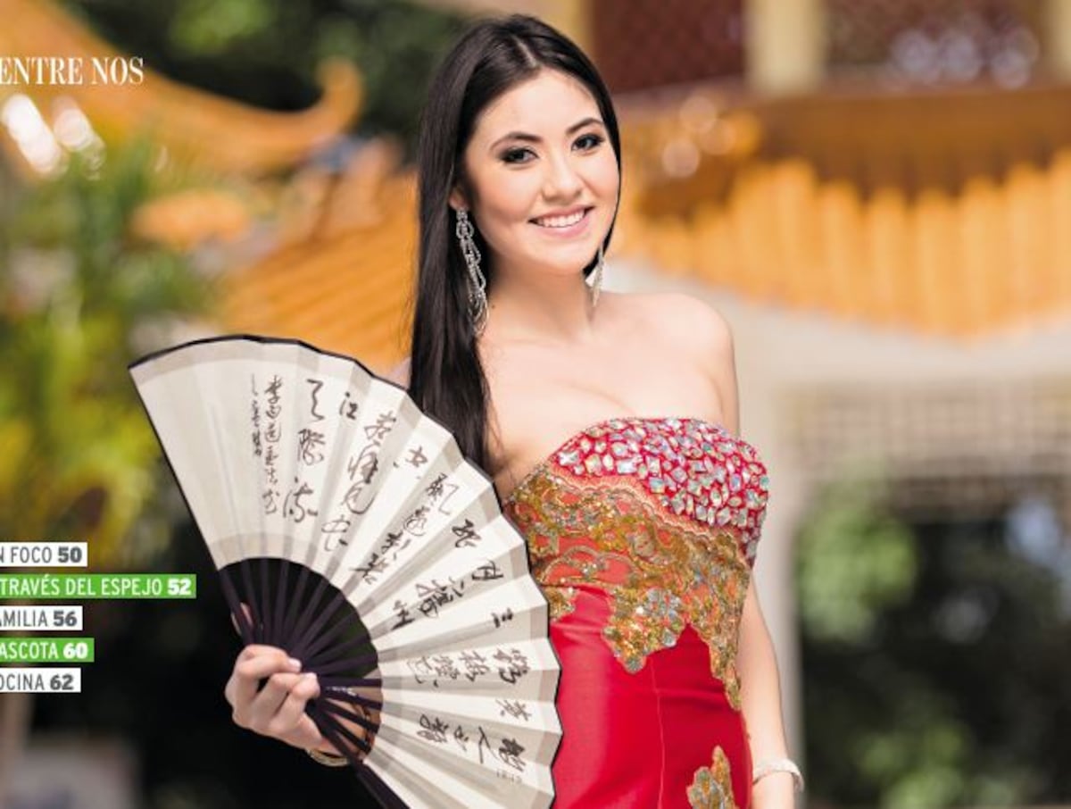 Cuando el monumento chino del Mirador del Puente de las Américas fue locación para una portada de ELLAS