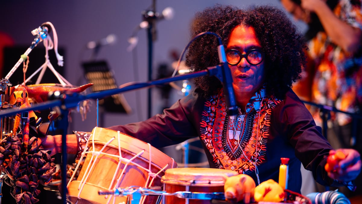 Improvisación, raíz y ritmo: Así suena ‘Tuji’, el nuevo sencillo de Omar Díaz y Dedé