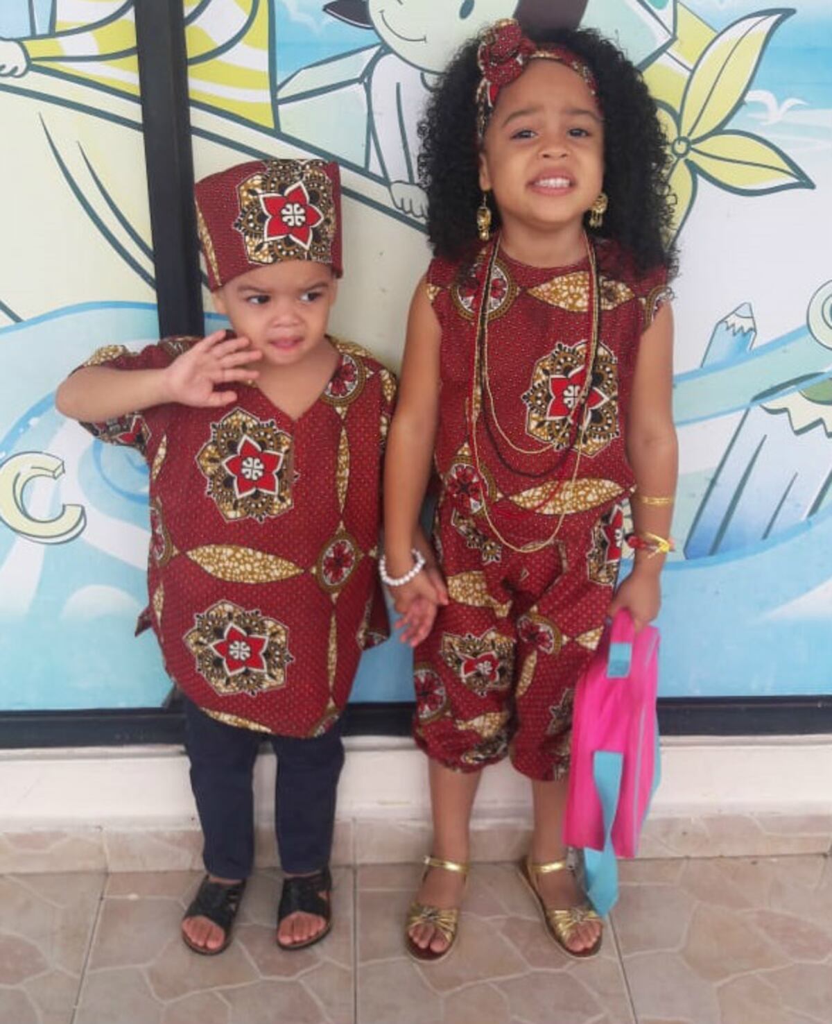 Orgullo y ternura: niños y niñas celebran el mes de la etnia negra