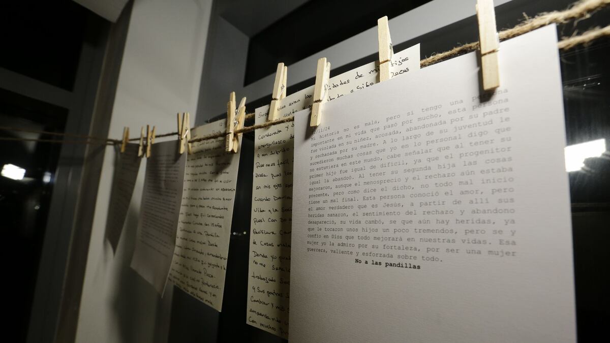 “Tienden” manuscritos de privadas de libertad en Panamá para “entender” la violencia contra las mujeres